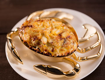 Baked Crad Meat with Cheese Stuffed in Crab Shell
